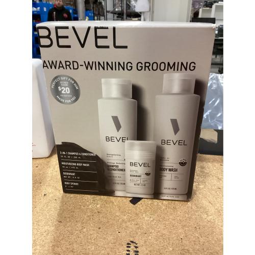 BEVEL On-the-Go Bath and Body Gift Set