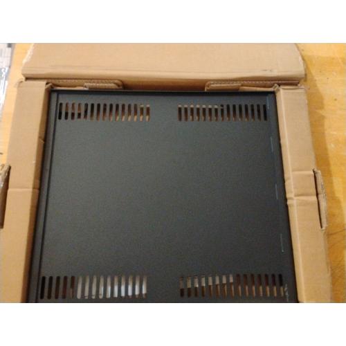 StarTech 1U Vented Server Rack Shelf, 16in, 30lb (CABSHELFV1U-16-RACK) | EIA-310 19in rack and cabinet fit, 14kg, 40cm mounting depth, SPCC cold-rolled steel, Cantilever tray‼️light dirt and good condition‼️