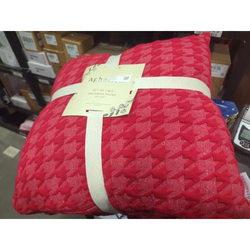 Set of 2 Size 20x20 Color red throw pillows