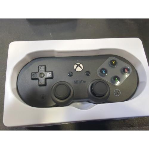 Black 8Bitdo Sn30 Pro Bluetooth Controller for Mobile & Xbox Cloud Gaming on Android, Gaming Controller for iPhone, iPad, macOS and Apple TV (No Mobile Clip) - Not for Xbox