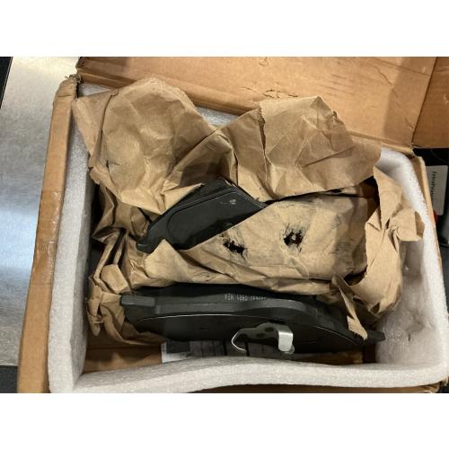 cciyu D820 Front Ceramic Brake Pads Kits 4pcs fit For 2000-2002 For Dodge Dakota,2000-2002 For Dodge For Durango