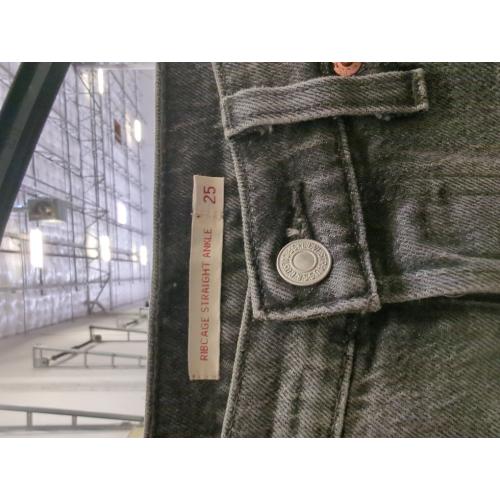 size 25 Levi's Womens Ribcage Straight ankle Length Jeans