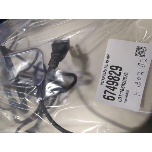 HP Notebook - 15-dw0011ds With Charger