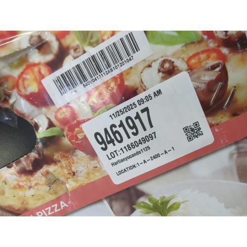 BLACK DECKER 0.7 cu ft 700W Microwave Oven - Black - EM720CPN-P