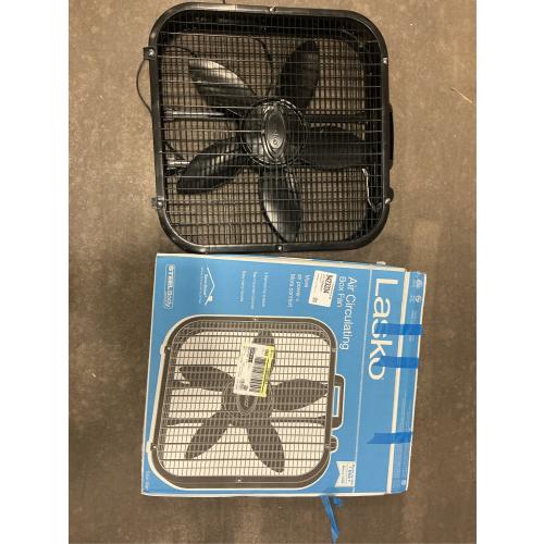 Lasko 21-3/4 in. H X 20 in. D 3 speed Box Fan