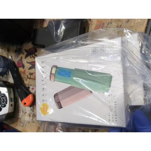 2Pack... UV Light Sanitizer Wand Portable Mini UVC Wand Light Sanitizer USB Rechargeable Retractable UV Sanitizer Wand for Home Office Travel Car