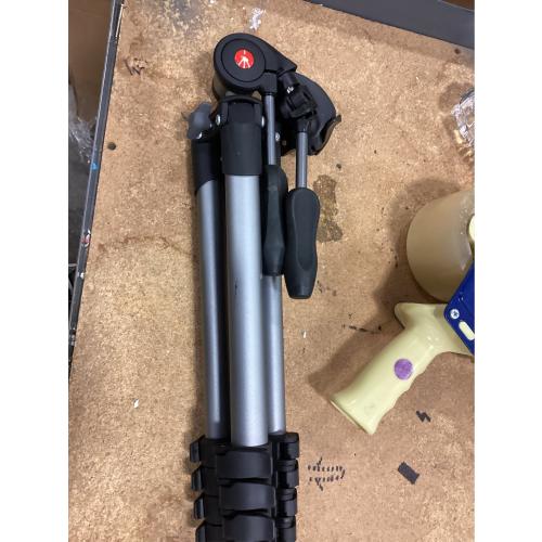 Manfrotto - Compact Advanced Smart 65 Tripod - Black