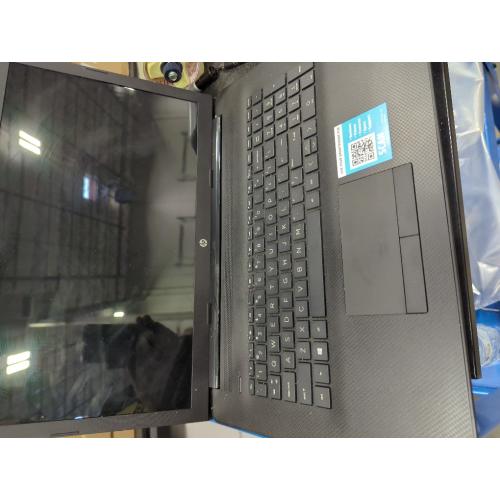 HP Notebook - 17-by0060nr With Charger