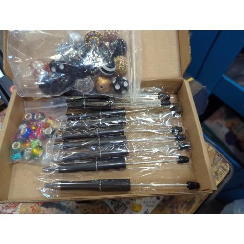 Yexiya 10 Pieces Beadable Pens Bulk with 40 Pcs Assorted Colors Beads for DIY Pen Making Kit Black Ink for Students, Teachers, School Supplies, Office Item(Bright Color,Fresh Style)