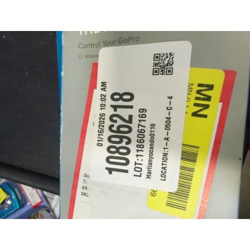 GoPro Smart Remote Control - Compatible with HERO8 Black, MAX, HERO7 Black, HERO6 Black, HERO5 Black, HERO5 Session, and Fusion (GoPro Official Accessory)