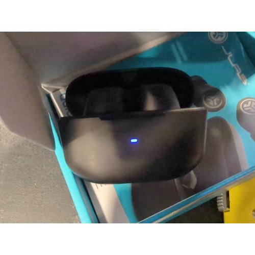 Color Black JBuds Active Noise Cancelling True Wireless Earbuds Gen 3 - Black