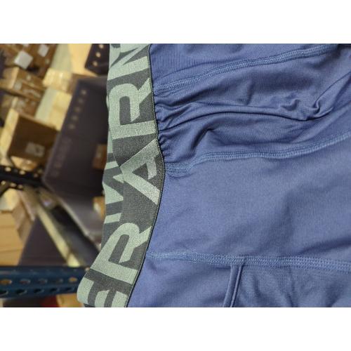 Size Large Under Armour Men's HeatGear Armour Leggings