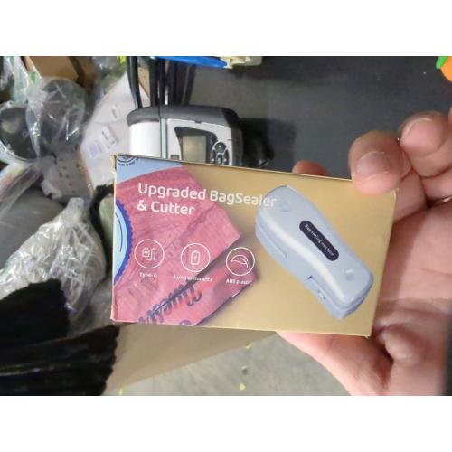 Mini Bag Sealer Rechargeable 2-in-1 Snack Sealer with Magnet Portable Bag Resealer USB Mini Sealer for chip Bag Plastic Bag Storage Freshness