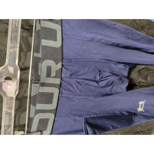 Size Medium Under Armour Men's HeatGear Armour Leggings