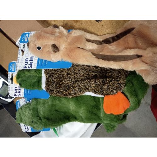 Best Pet Supplies Squeaky Dog Toys with Soft Durable Fabric for Small, Medium and Large Pets Interactive Toy for Indoor Play, Supports Active Biting and Play - 4 Figures, Small