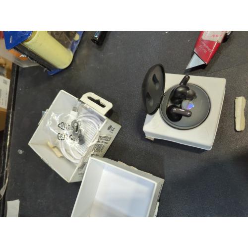 LG TONE Free FP9 Plug and Wireless True Wireless Bluetooth UVnano Earbuds, Black