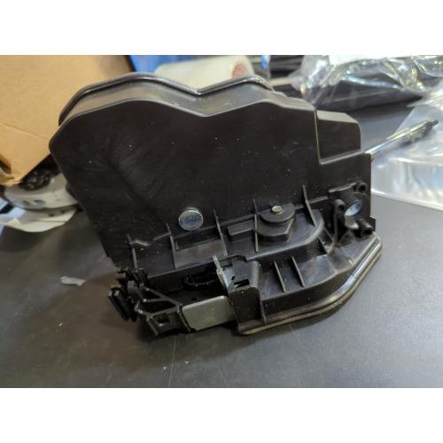 A-Premium Door Lock Latch Actuator Compatible with BMW 120i 320i 323i 325i 328i 330e 330i 335i 340i 520i 525i 528i 530i 535i 750i M3 X1 X3 X4 X5 X6 Rear Passenger Side
