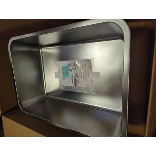 Stainless Steel Litter Box, Metal Cat Litter Box with High Sided for Big and Small Cats, Kitty Litter Boxes, Non-Stick, Easy to Clean, Odor-Free, Small Cats Toilet