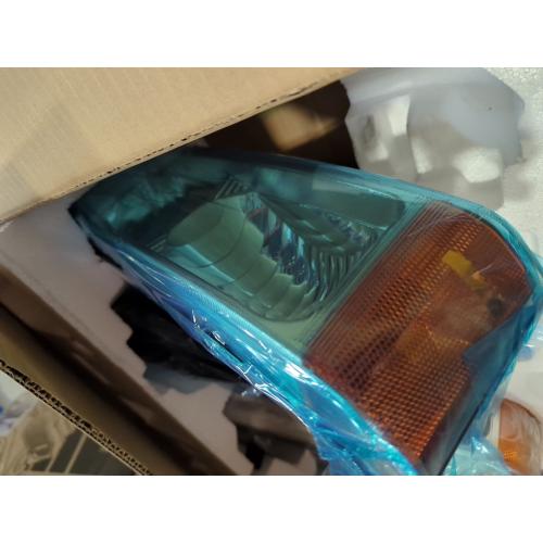 ADCARLIGHTS Headlight Assembly for 1999 2000 2001 2002 Chevy Silverado 1500 2500/1500HD 2500HD 3500/2000-2006 Tahoe/Suburban Chrome Housing Amber Reflector Pair