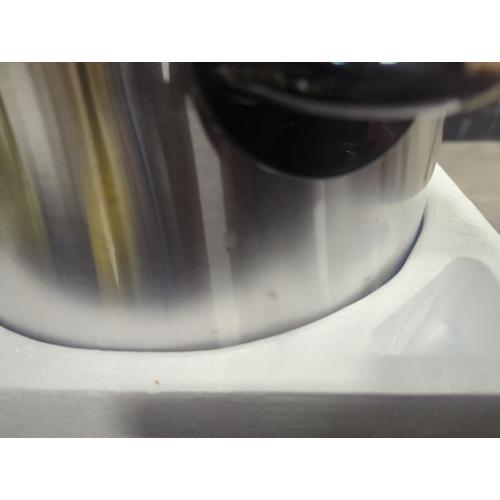 Size 4.5 Qt. color silver White Manual Slow Cooker with Glass Lid and Keep Warm Setting