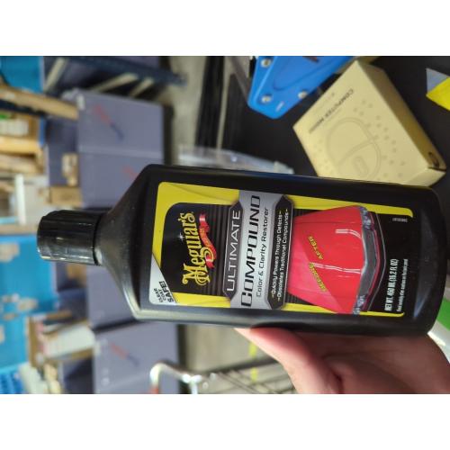Meguiar's Ultimate Compound - Pro-Grade Car Scratch Remover, Paint Correction Compound That Removes Defects While Adding Gloss and Shine, Single Stage and Clear Coat Scratch Remove, 15.2 Oz