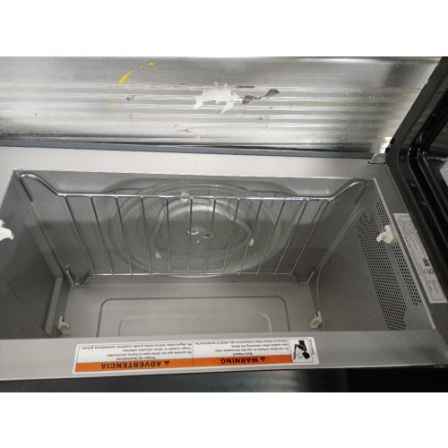 Whirlpool Microwave; Large capacity (have scratches; see the pictures )