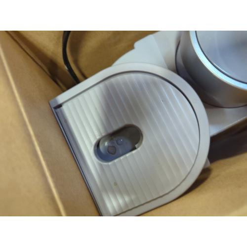 Keurig K-Iced Single Serve Coffee Maker – Brew Over Ice Button, Compact Design, Perfect Holiday Gift for Iced Coffee Lovers, Gray