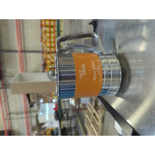 Mrs. Anderson’s Baking Hand Squeeze Flour Sifter, Stainless Steel, 3-Cup Capacity