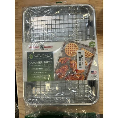 Nordic Ware Naturals® Quarter Sheet with Oven-Safe Nonstick Grid