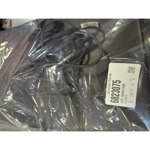 HP Notebook - 17-by0060nr With Charger