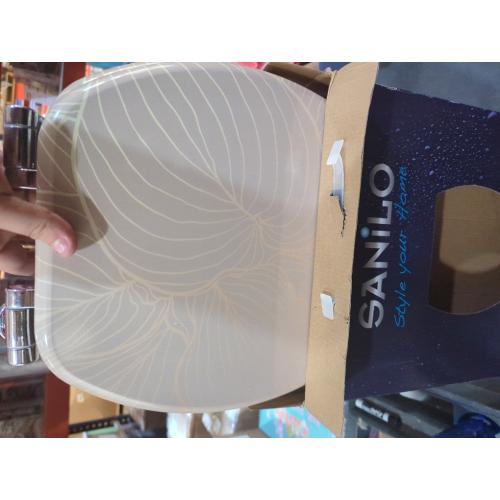 SANILO Wooden Toilet Seat with Soft Close [ELONGATED] - Decorative, Quiet & Slow Close Molded Wood Seat - With Strong Bumpers & Hinges - Adjustable Fit - Hosta