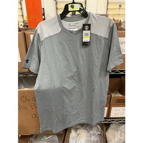 size medium. Under Armour Men S Sportstyle Stadium Shortsleeve Shirt