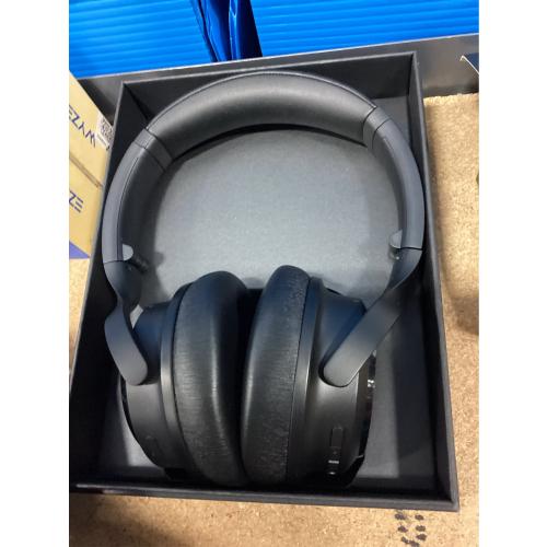 Wyze Noise-Cancelling Headphones - Black / No Travel Case