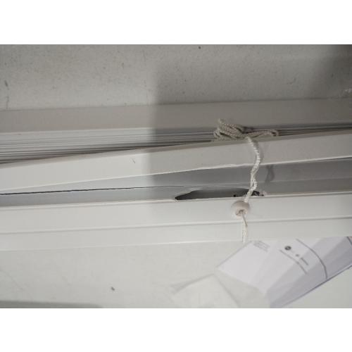 Project Source Premium 2-in Slat Width 35-in x 72-in Cordless White Vinyl Room Darkening Horizontal Blinds (Little Broken; see the pictures)