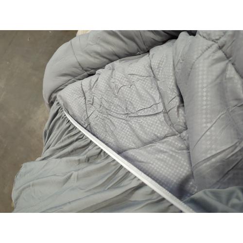 OLANLY King Quilted Fitted Mattress Pad, Cooling Soft Mattress Topper, Elastic Fitted Mattress Cover Stretches up to 21 Inches Deep, Machine Washable Mattress Protector (78in x80 inch, Light Grey)