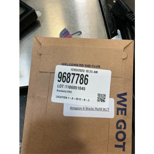 Dollar Shave Club | 6 Blade Razor Refills (8 Pack) | 6 Stainless Steel Blades for a Close & Comfortable Shave