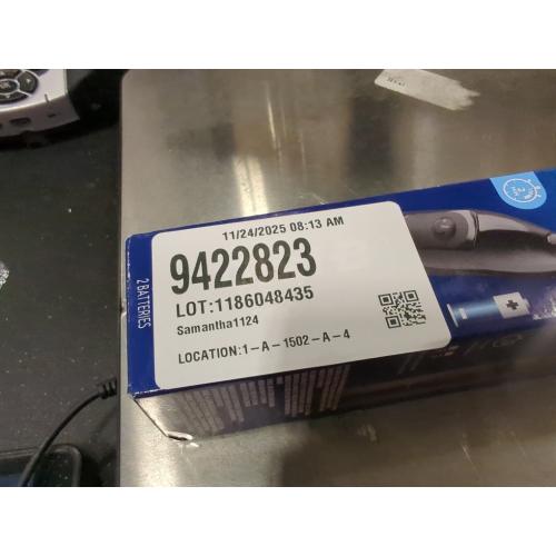 Oral-B Pro 100 CrossAction, Battery Powered Toothbrush, Black, 1 Count (Pack of 1)