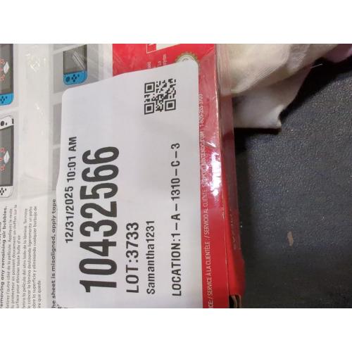 Nintendo - Switch Carrying Case & Screen Protector - Black