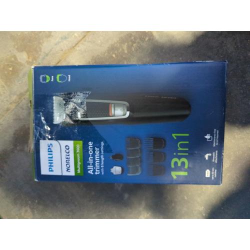 Philips Norelco MG3750/60 Multigroom 3000 Trimmer