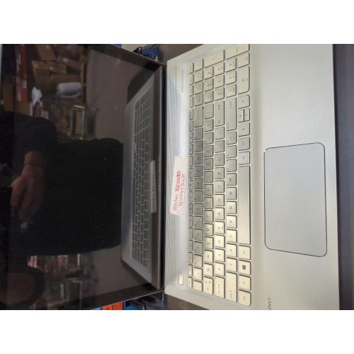 HP Envy m6 m6-p113dx 15 Laptop AMD FX-8800P 2.1GHz 2GB RAM with charger