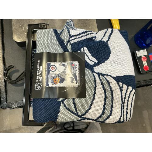 NHL 044 Jets Baby Throw
