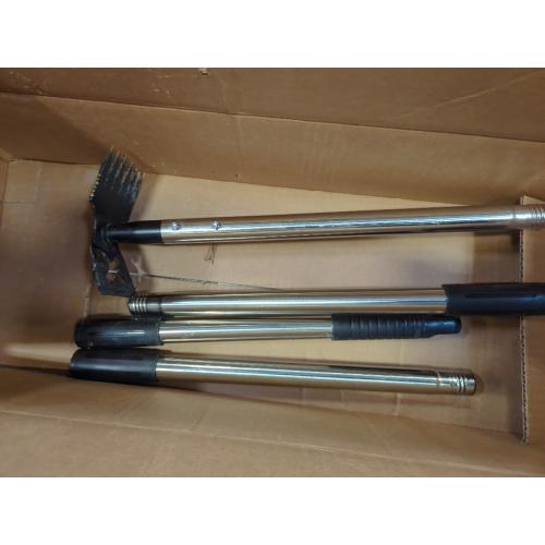 Hoe Garden Tool, Weed Puller Tool with Long Handle, 2 in 1 Hand Weed Rake and Hoe Garden Weeder Tool, Uprooting Pulling Weed Remover Tool for Yard, Patio, Lawn and Garden