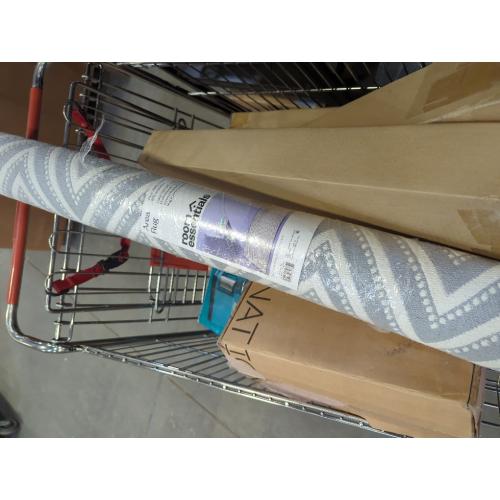 4'x5'6 Diamond Area Rug Gray - Room Essentials™