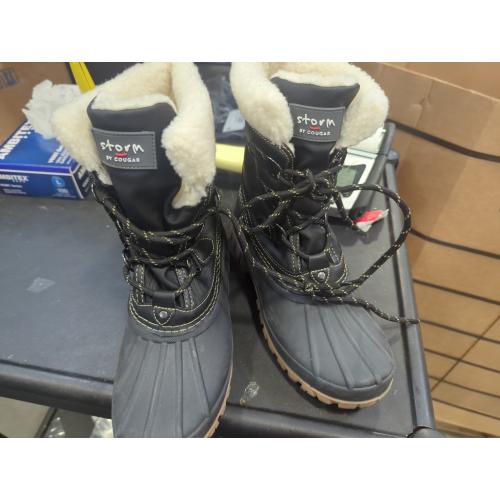 Size 8 Color Black COUGAR Women's Creek Quilt Snow Boots