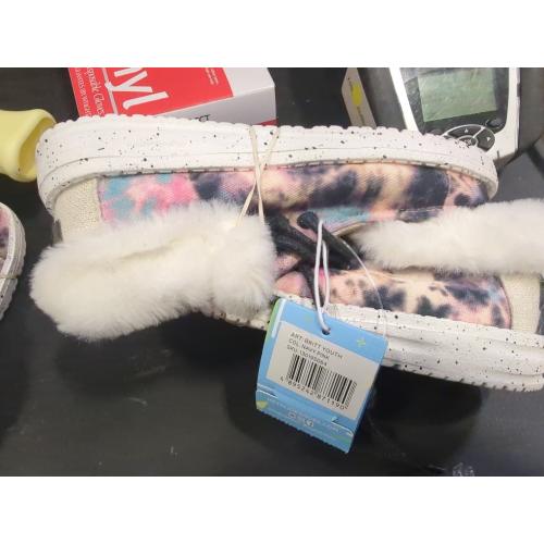 Size K12 Color White Hey Dude Girl's Britt Toddler Multiple Colors & Sizes | Girl's Shoes | Girl's Lace Up Boots | Comfortable & Light-Weight