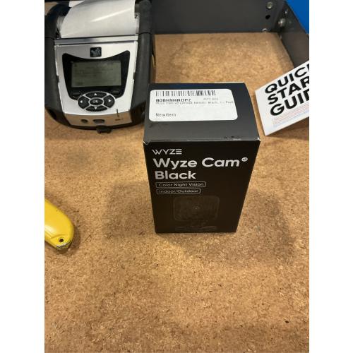 Wyze Cam v3 Color Night Vision CCTV surveillance camera Black