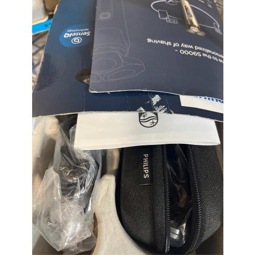 Philips Norelco Series 9400 Wet & Dry Men's Rechargeable Electric Shaver - S9502/83