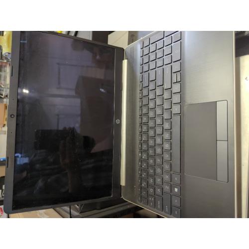 HP laptop model 15-dw0011d With Charger