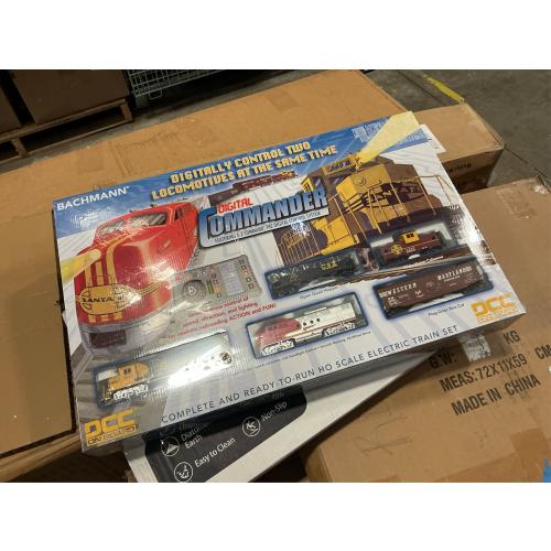 Bachmann Trains - Digital Commander DCC Equipped Ready To Run Electric Train Set - HO Scale
