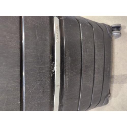 Samsonite Freeform Large Checked Luggage with Dual 360° Spinner Wheels - TSA Lock, Airline-Approved - Lightweight Durable Polypropylene Expandable Hardshell - Black